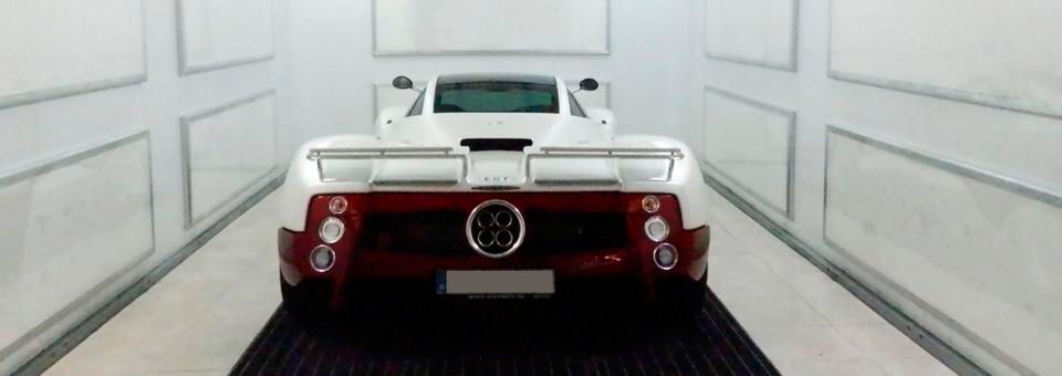 Automóvil deportivo pintura nueva