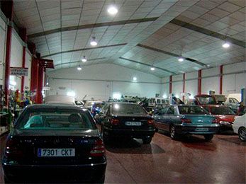 Automóviles en Talleres La Paloma