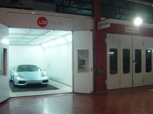 Automóvil con pintura nueva